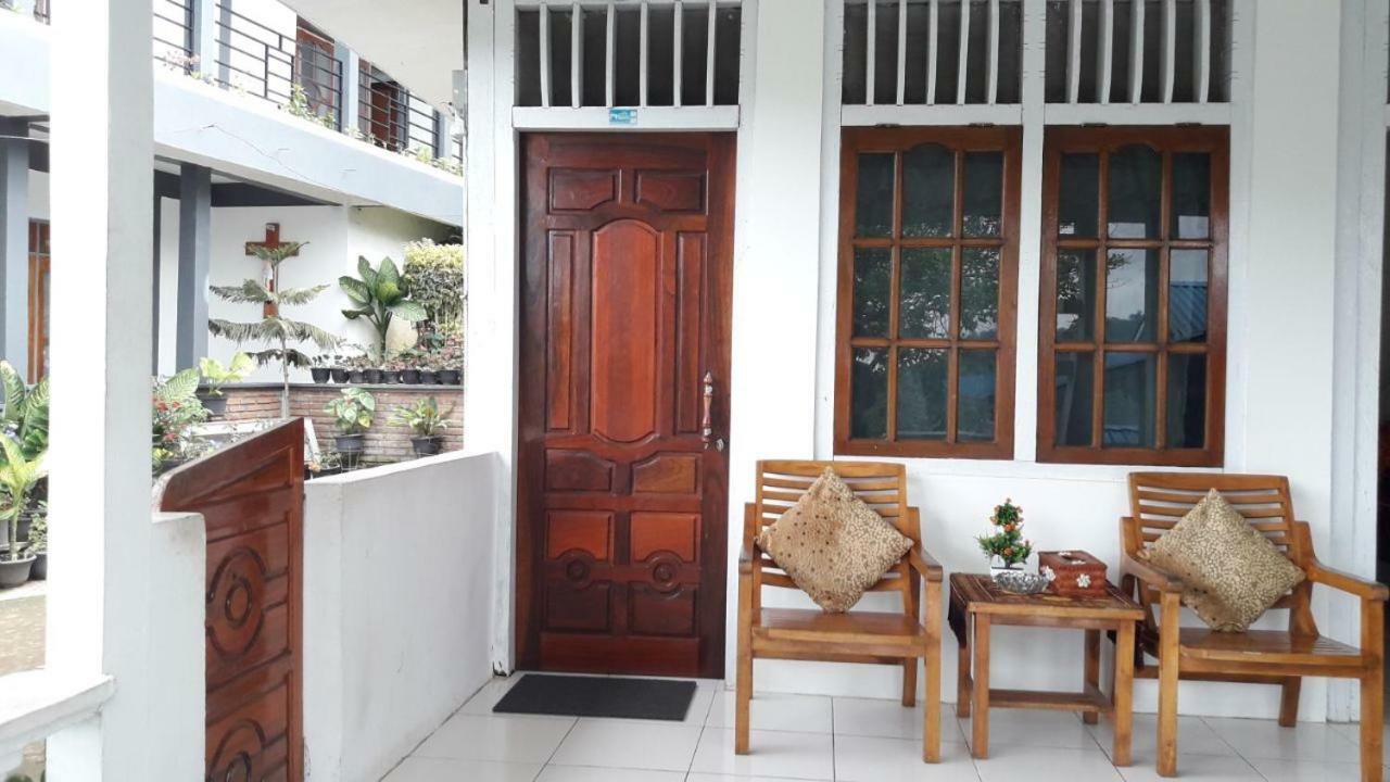 Bintang Bungalow Tour & Travel Келімуту Екстер'єр фото